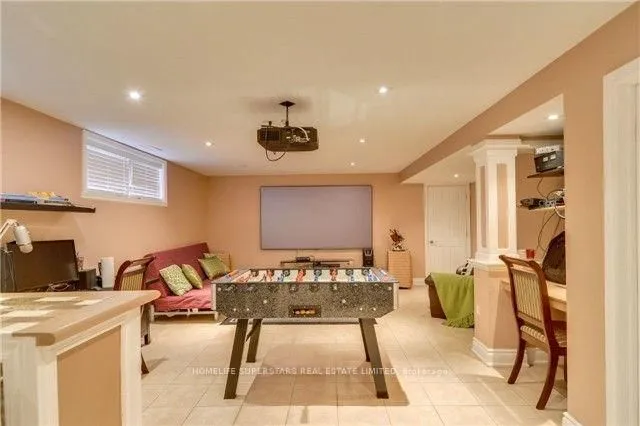 Additional image 11 of 1413 Safeway Cres