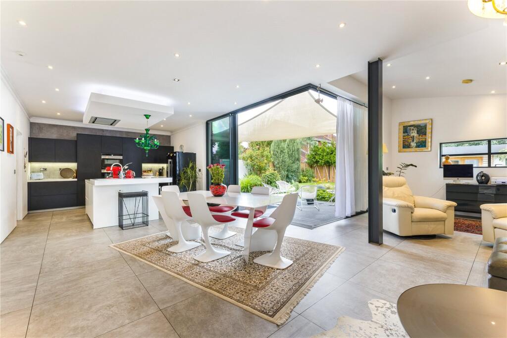 Additional image 20 of West Riding, Bricket Wood, St. Albans, Hertfordshire, AL2