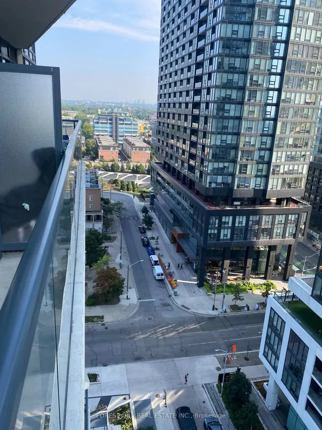 Additional image 13 of 49 East Liberty St Unit 1212