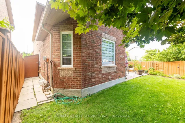 Additional image 49 of 1 Daisy Crt