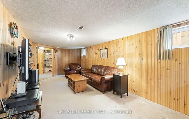 Additional image 24 of 24 Huntsmoor Rd