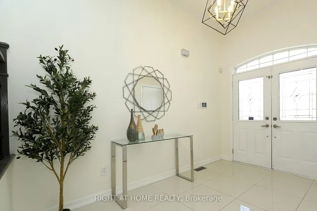 Additional image 12 of 28 Legend Lane