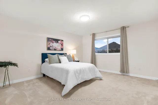 Additional image 26 of 37 Overture Lane