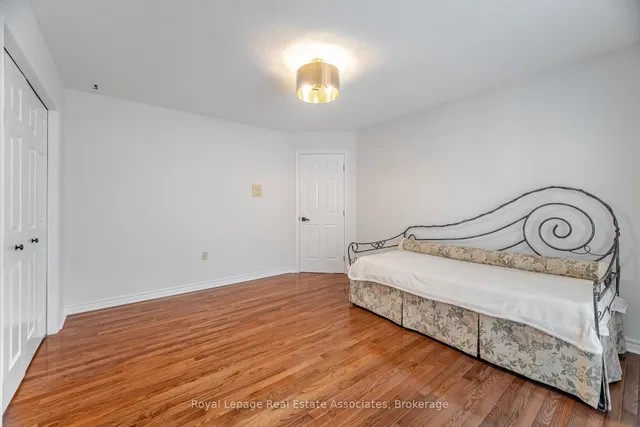 Additional image 33 of 100 National Dr