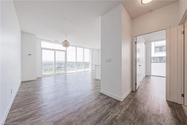 Additional image 6 of 2081 Fairview St Unit 2001