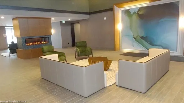 Additional image 2 of 450 Dundas St Unit 1005