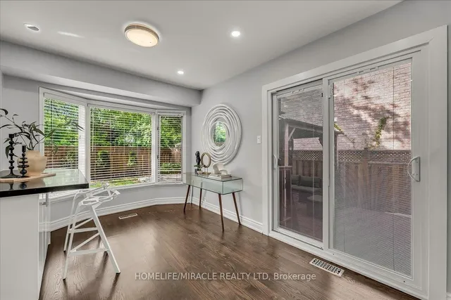 Additional image 33 of 301 O'donoghue Ave