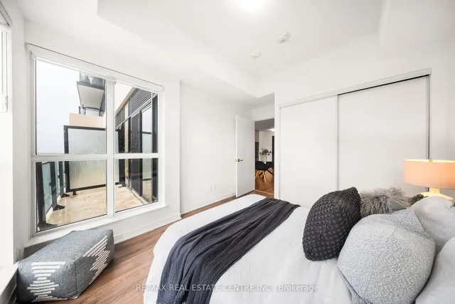 Additional image 16 of 405 Dundas St Unit 813