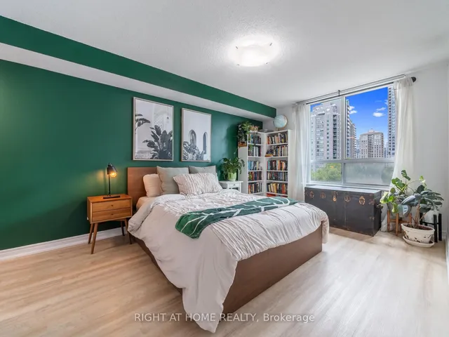 Additional image 13 of 18 Parkview Ave Unit 608