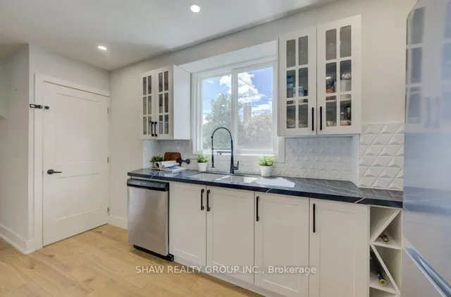 Additional image 17 of 28 Barons Ave