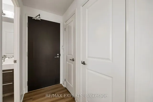 Additional image 5 of 17 Zorra St Unit 2006