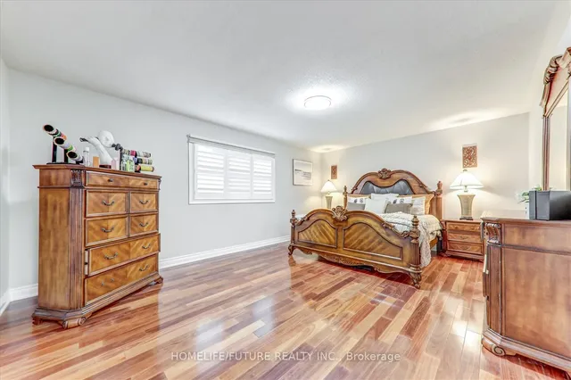 Additional image 22 of 28 Billancourt Cres