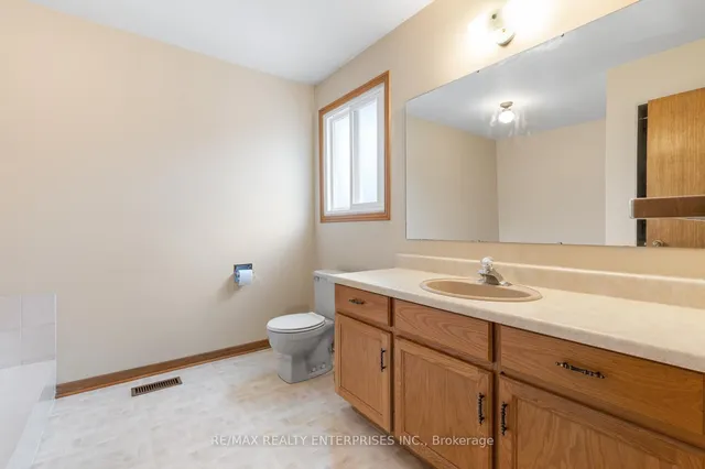 Additional image 24 of 2941 Caradoc Lane