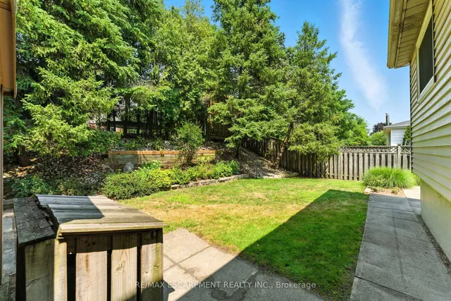 Additional image 29 of 51 Pleasant Ave