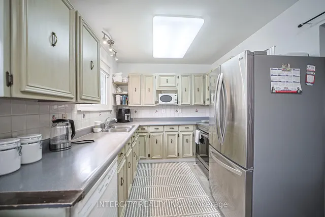 Additional image 5 of 24 Grovetree Pl