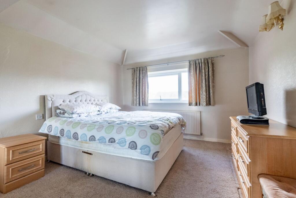 Additional image 7 of St. Vincent Drive, St. Albans, Hertfordshire, AL1