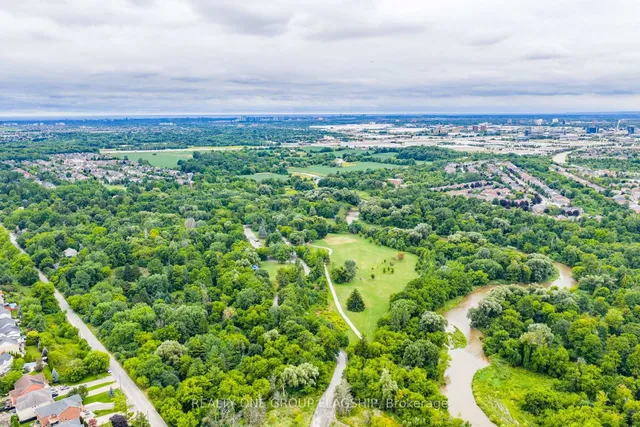 Additional image 47 of 1128 Knotty Pine Grve