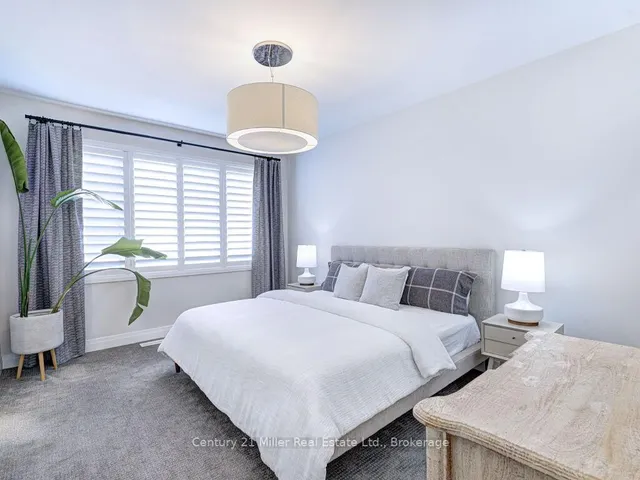 Additional image 33 of 517 Kennedy Circ