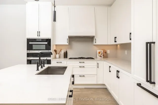 Additional image 10 of 1 Strathgowan Ave Unit TH2