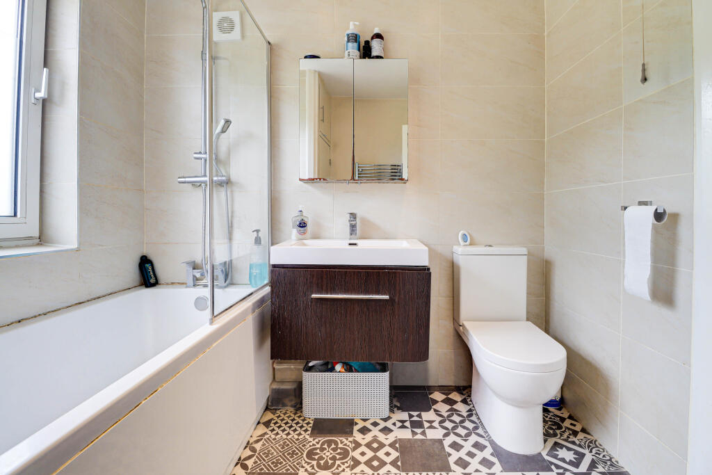 Additional image 20 of Colney Heath Lane, St Albans, AL4