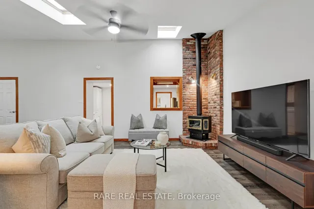 Additional image 18 of 2073 Leighland Rd