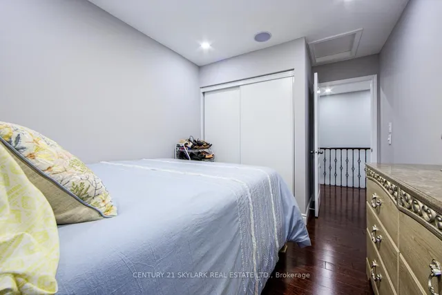 Additional image 44 of 21 Decker Hollow Circ