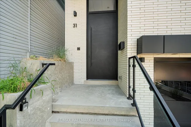 Additional image 3 of 31 Redwood Ave