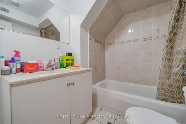 Additional image 42 of 180 Raponi Circ