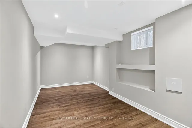 Additional image 38 of 980 Clark Blvd