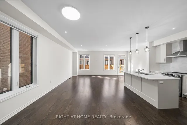 Additional image 7 of 471 Bergamot Ave