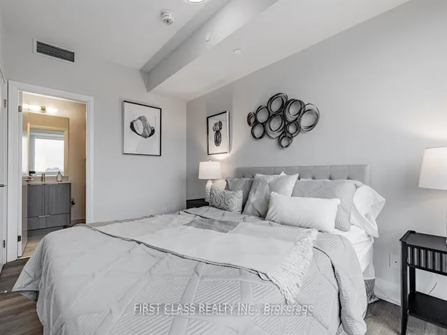 Additional image 17 of 36 Forest Manor Rd Unit 1003