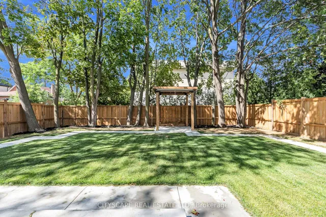 Additional image 46 of 140 Hillmount Ave