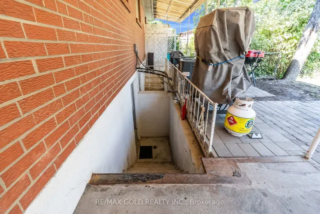 Additional image 40 of 52 Paradelle Cres