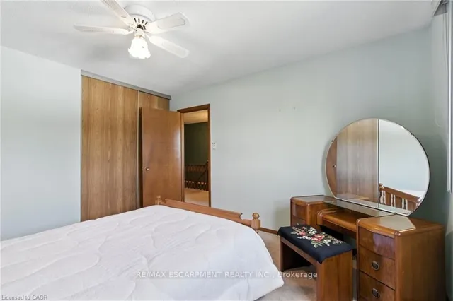 Additional image 23 of 39 Megna Crt