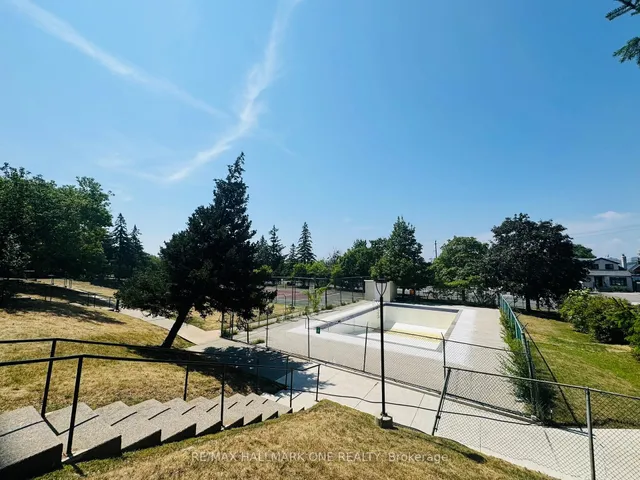 Additional image 35 of 45 Sunrise Ave Unit 904