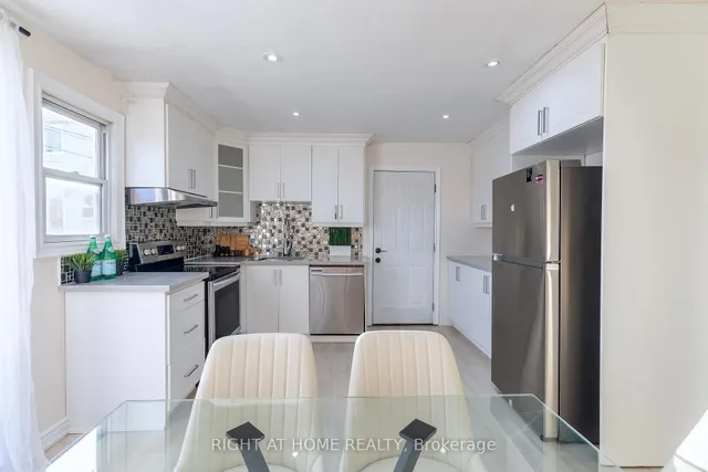 Additional image 9 of 266 Earlscourt Ave