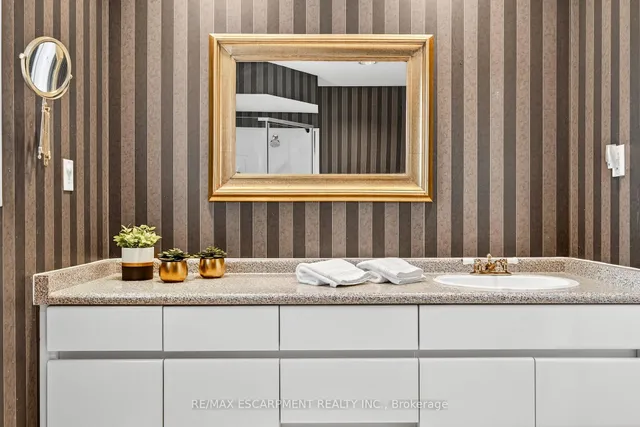 Additional image 37 of 22 Weneil Dr