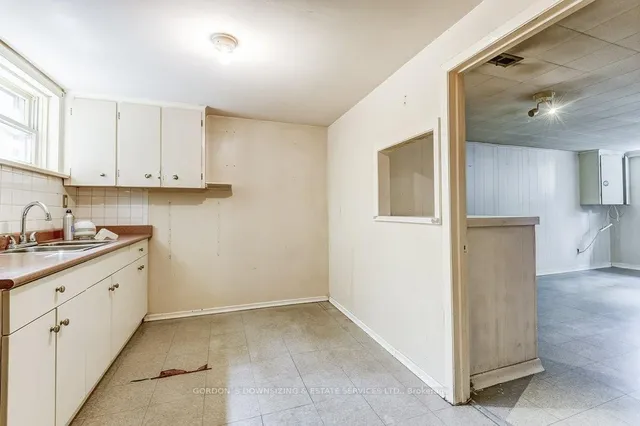 Additional image 38 of 97 Mc Roberts Ave