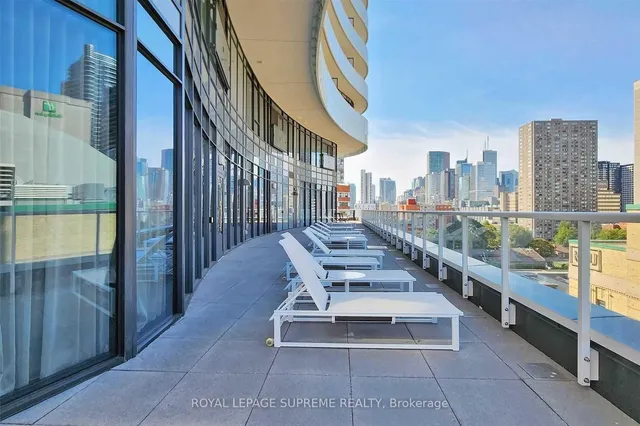 Additional image 37 of 403 Church St Unit 1701