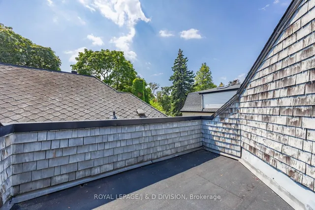 Additional image 42 of 4 Highbourne Rd