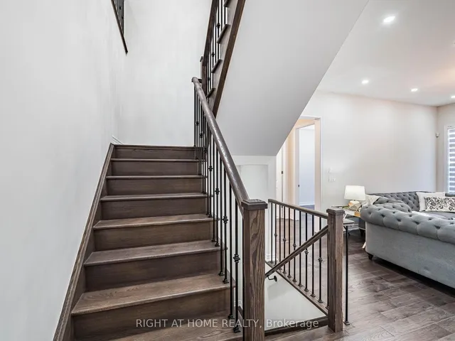 Additional image 24 of 16 Charing Cross Gate