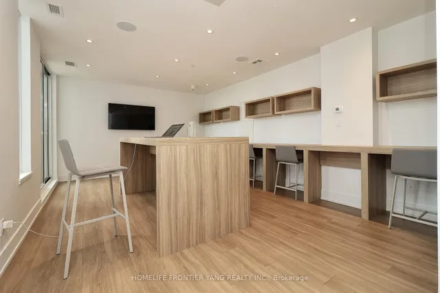 Additional image 32 of 3100 Keele St Unit 702