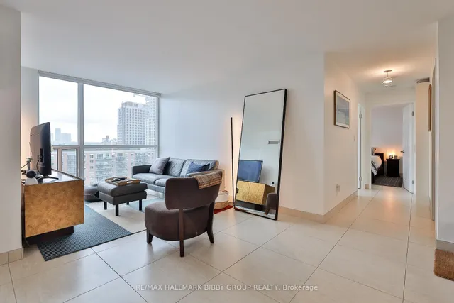 Additional image 10 of 230 King St Unit PH18