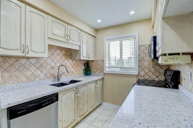 Additional image 7 of 4 Cranberry Cres