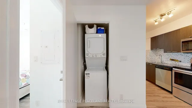 Additional image 8 of 2150 Lawrence Ave Unit 204