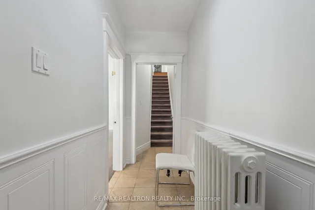 Additional image 3 of 10 Coxwell Ave