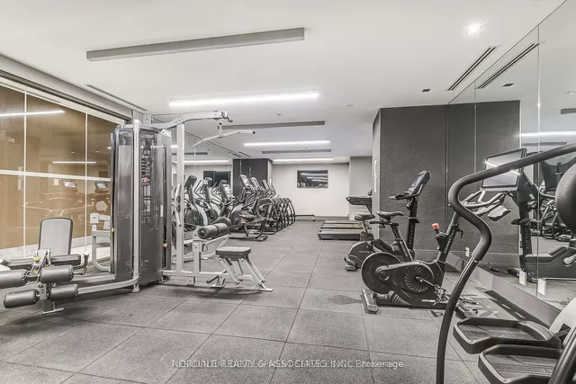 Additional image 7 of 28 Widmer St Unit 4723