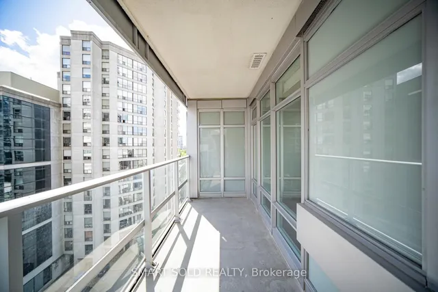 Additional image 36 of 2191 Yonge St Unit 901