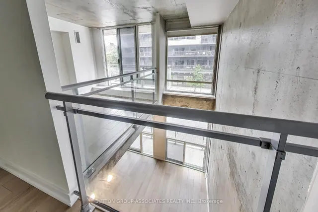 Additional image 15 of 1029 King St Unit 213