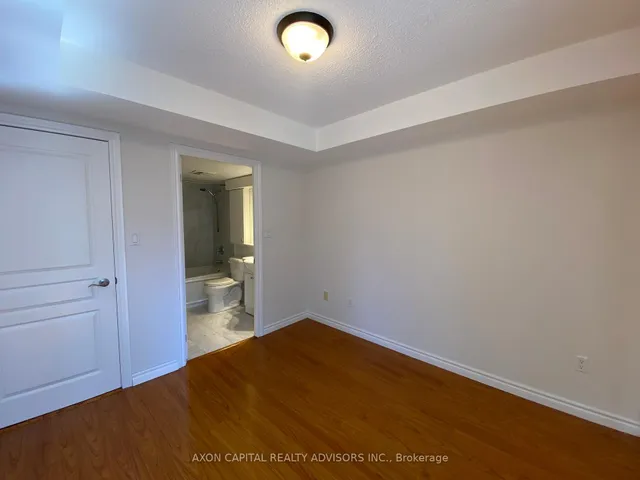 Additional image 13 of 801 Bay St Unit 902